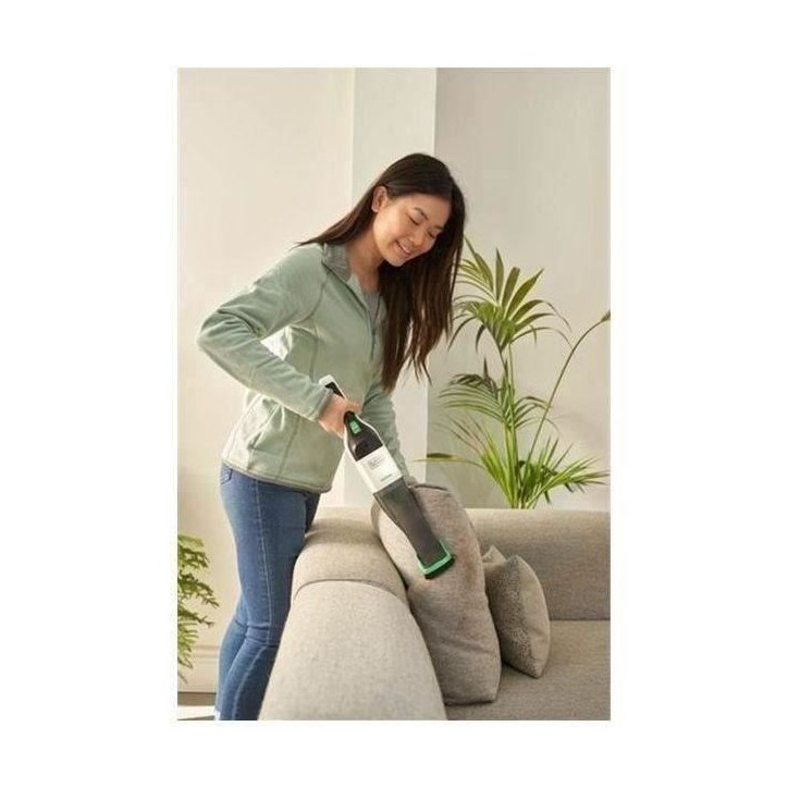 Aspirateur a main BLACK+DECKER REVHV8C-QW REVIVA - 7,2V - 2,0 Ah - Poussiere - Sans base - Blanc/vert Aspirateur a main BLACK+DECKER REVHV8C-QW REVIVA - 7,2V - 2,0 Ah - Poussiere - Sans base - Blanc/vert