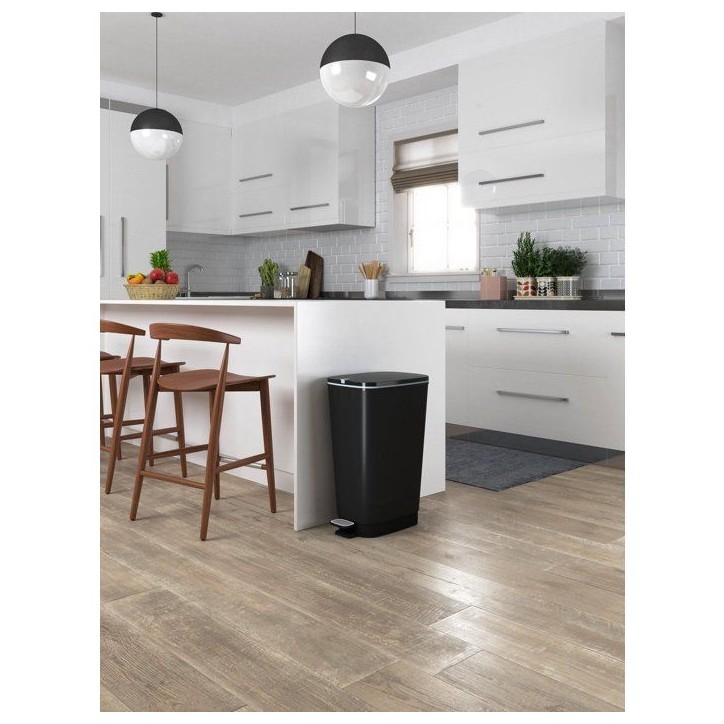 KIS Poubelle a pédale Chic Bin Style - 42.5L - Noir KIS Poubelle a pédale Chic Bin Style - 42.5L - Noir