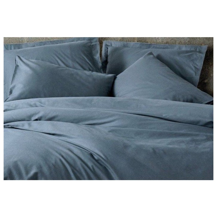 Parure de lit - 1 housse de couette 140 x 200cm + 1 taies d'oreiller 60 x 60 cm - 100% coton renforcé - Anthracite Parure de lit - 1 housse de couette 140 x 200cm + 1 taies d'oreiller 60 x 60 cm - 100% coton renforcé - Anthracite