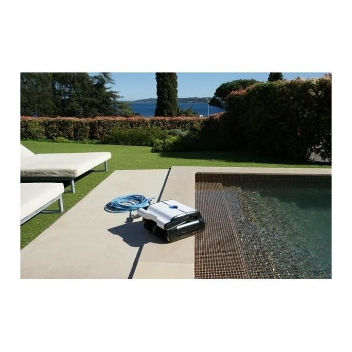 Robot de piscine - Bestway - Clean Pool - Autonome - nettoie fond et parois - 4x8m max Robot de piscine - Bestway - Clean Pool - Autonome - nettoie fond et parois - 4x8m max
