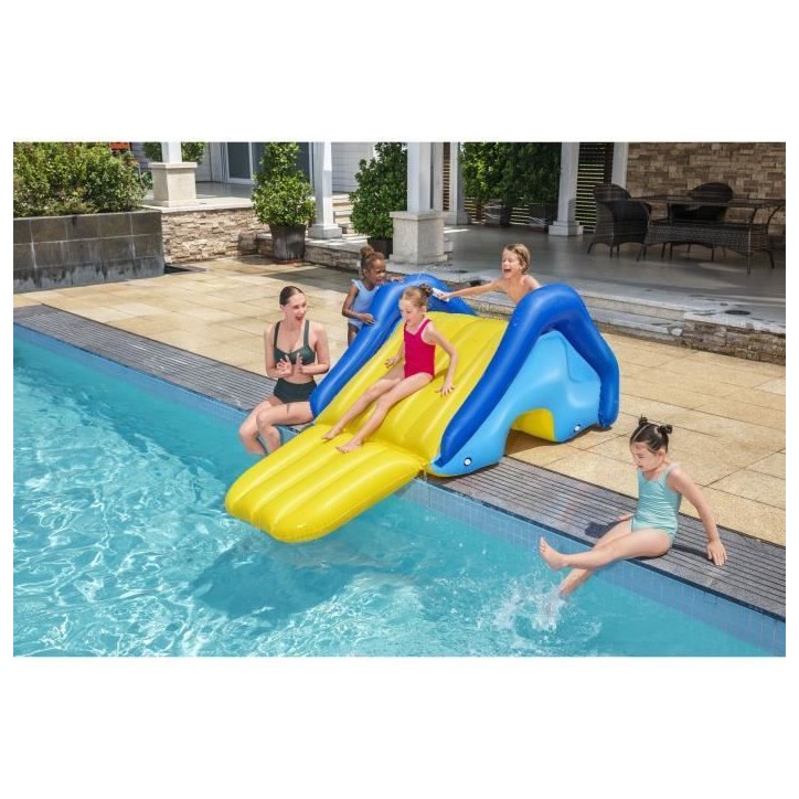 Toboggan gonflable géant - BESTWAY - 52453 - 247 x 124 x 100 cm - 3 ans et + - 75 kg Toboggan gonflable géant - BESTWAY - 52453 - 247 x 124 x 100 cm - 3 ans et + - 75 kg