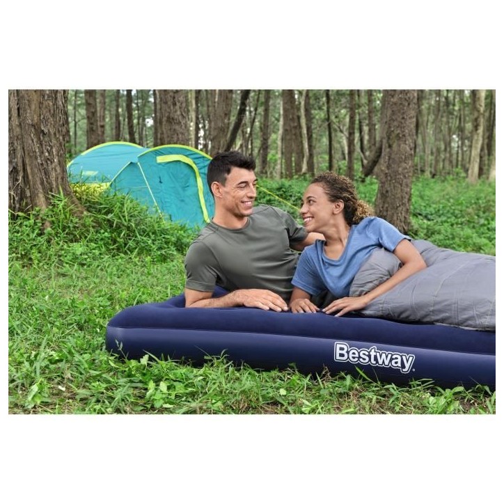 Matelas gonflable camping - BESTWAY - 2 places - 191x137x22 cm avec pompe électrique externe Powertouch Matelas gonflable camping - BESTWAY - 2 places - 191x137x22 cm avec pompe électrique externe Powertouch
