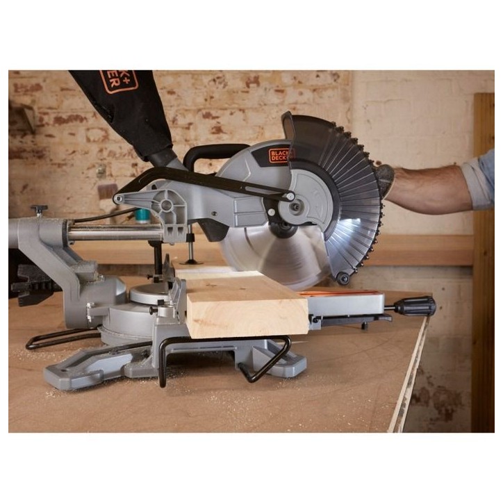 Scie a onglet radiale 25,4 cm, 2100W - BLACK+DECKER - BES710-QS Scie a onglet radiale 25,4 cm, 2100W - BLACK+DECKER - BES710-QS