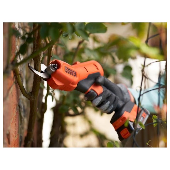 Sécateur électrique sans fil + batterie 2Ah + chargeur - BLACK+DECKER - BCPP18D1-QW - 18V - Coupe 25mm Sécateur électrique sans fil + batterie 2Ah + chargeur - BLACK+DECKER - BCPP18D1-QW - 18V - Coupe 25mm