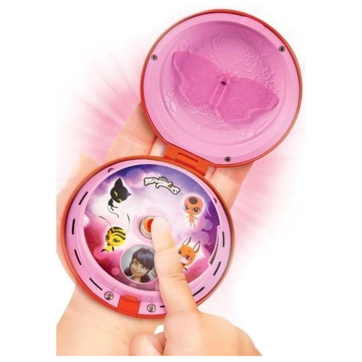 Téléphone Magique Ladybug - BANDAI - Miraculous - 30 phrases - Enfant 4 ans - Rose Violet Téléphone Magique Ladybug - BANDAI - Miraculous - 30 phrases - Enfant 4 ans - Rose Violet