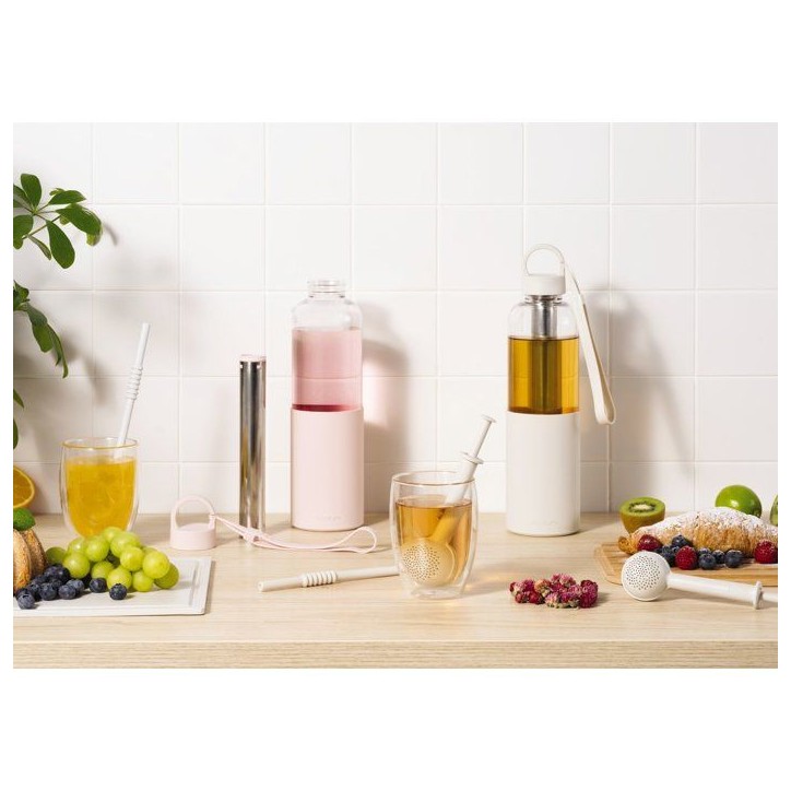 Gourde avec infuseur - BODUM - MELIOR - 1,2 L - Tritan - Filtre inox - Dragonne silicone Gourde avec infuseur - BODUM - MELIOR - 1,2 L - Tritan - Filtre inox - Dragonne silicone