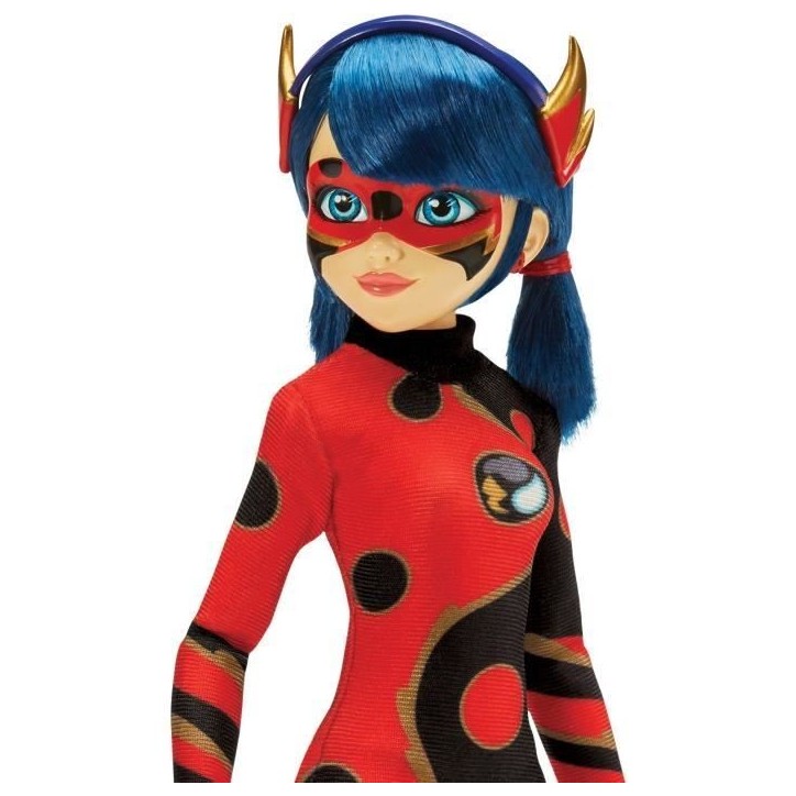 Bandai - Miraculous Ladybug - Poupée Dragon Bug 26 cm Bandai - Miraculous Ladybug - Poupée Dragon Bug 26 cm