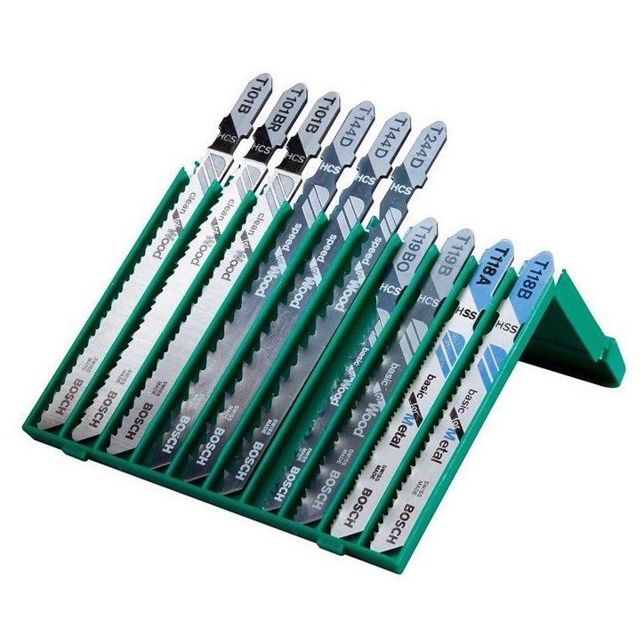 Scie sauteuse filaire BOSCH - PST 900 PEL - 620W - 3100 tr/min - Avec set de 10 lames + mallette Scie sauteuse filaire BOSCH - PST 900 PEL - 620W - 3100 tr/min - Avec set de 10 lames + mallette