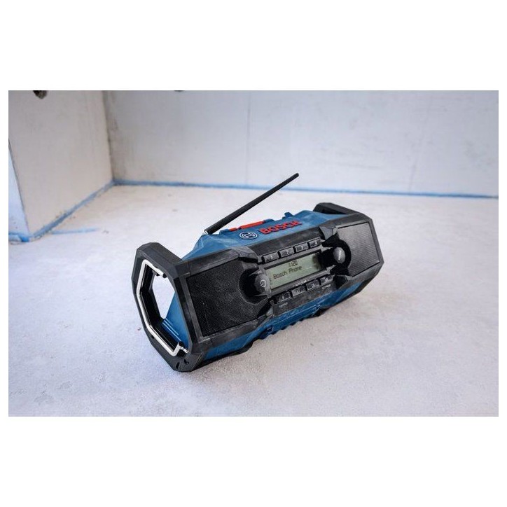 Radio BOSCH PROFESSIONAL - GPB 18V-3 SC - 18V - Sans batterie ni chargeur Radio BOSCH PROFESSIONAL - GPB 18V-3 SC - 18V - Sans batterie ni chargeur
