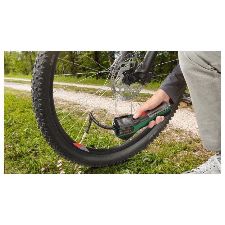 Pompe a air comprimé sans fil - Bosch - PNEO - gonfleur pneus (vélo, voiture, moto) - avec sacoche vélo
