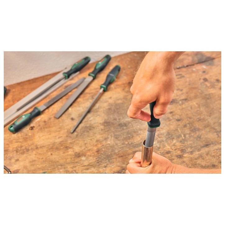 Set de limes 200 mm/8 BOSCH - Avec brosse - 4 pcs Set de limes 200 mm/8 BOSCH - Avec brosse - 4 pcs