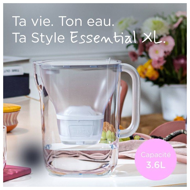 Carafe filtrante BRITA - Style Essential XL blanche - Capacité 3,6L dont 2,3L d'eau filtrée - 1 filtre MAXTRA PRO PURE PERFORM Carafe filtrante BRITA - Style Essential XL blanche - Capacité 3,6L dont 2,3L d'eau filtrée - 1 filtre MAXTRA PRO PURE PERFORM