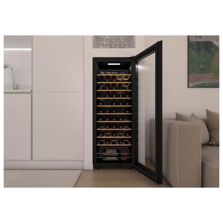 Cave a vin de service - CANDY CW 058 - 58 Bouteilles - Monozone - Connectée - 37 dB - 47,5 x 45 x 128 cm Cave a vin de service - CANDY CW 058 - 58 Bouteilles - Monozone - Connectée - 37 dB - 47,5 x 45 x 128 cm