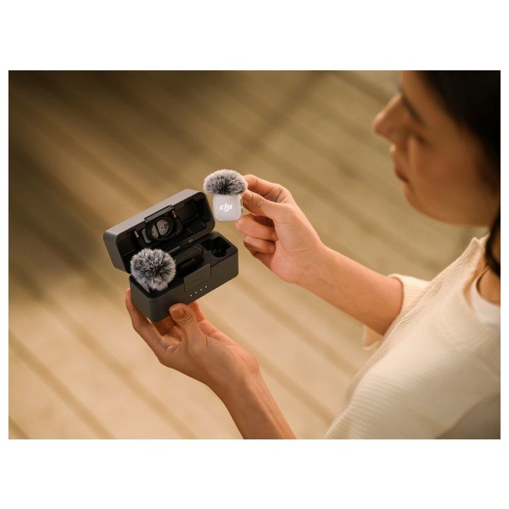 Micro sans fil - DJI - Mic Mini 2 - 2 TX - 1 RX - Boîtier de charge Micro sans fil - DJI - Mic Mini 2 - 2 TX - 1 RX - Boîtier de charge