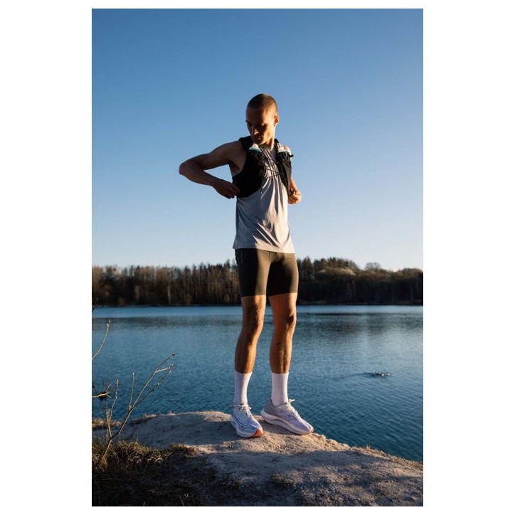 Gilet de Course - ENDURANCE - Genend - Gourdes Souples Inclues - Taille L - Noir Gilet de Course - ENDURANCE - Genend - Gourdes Souples Inclues - Taille L - Noir