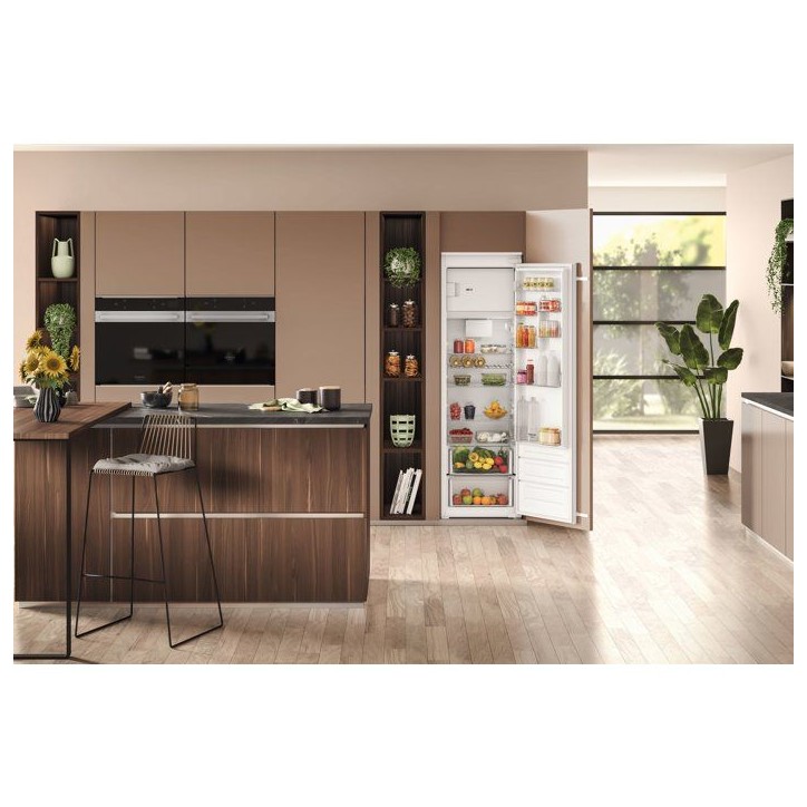 Réfrigérateur armoire - HOTPOINT - HASD184011A1FR - Encastrable - Classe E - 285 L - 55,7 x 54,5 x 177,1 cm Réfrigérateur armoire - HOTPOINT - HASD184011A1FR - Encastrable - Classe E - 285 L - 55,7 x 54,5 x 177,1 cm