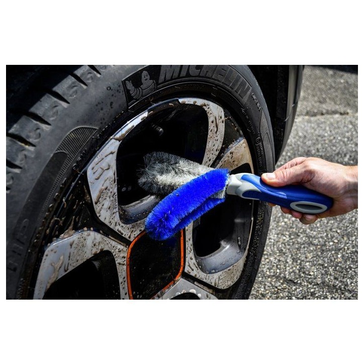 MICHELIN brosse nettoie jantes MICHELIN brosse nettoie jantes