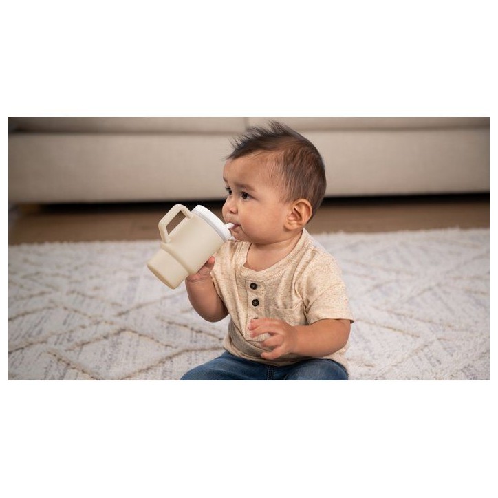 Ma premiere tasse silicone - INFANTINO - 255 ml - Sand Ma premiere tasse silicone - INFANTINO - 255 ml - Sand