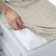 INGENUITY- Matelas a langer beige a contour réhaussé et harnais de s
