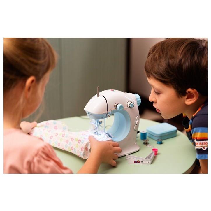 Machine a coudre - KLEIN - 7929 - Lumiere et accessoires - Jouet créatif - Des 8 ans Machine a coudre - KLEIN - 7929 - Lumiere et accessoires - Jouet créatif - Des 8 ans