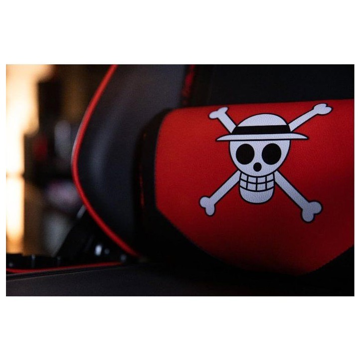 Chaise de bureau gaming - KONIX - One Piece - Inclinaison siege 150° - Cuir - Coussin lombaires et cervicaux réglable - Noir Chaise de bureau gaming - KONIX - One Piece - Inclinaison siege 150° - Cuir - Coussin lombaires et cervicaux réglable - Noir