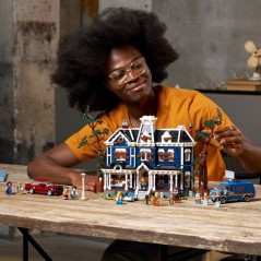 LEGO Icons 11370 Stranger Things : la Maison Creel - Exclusivité Cdis