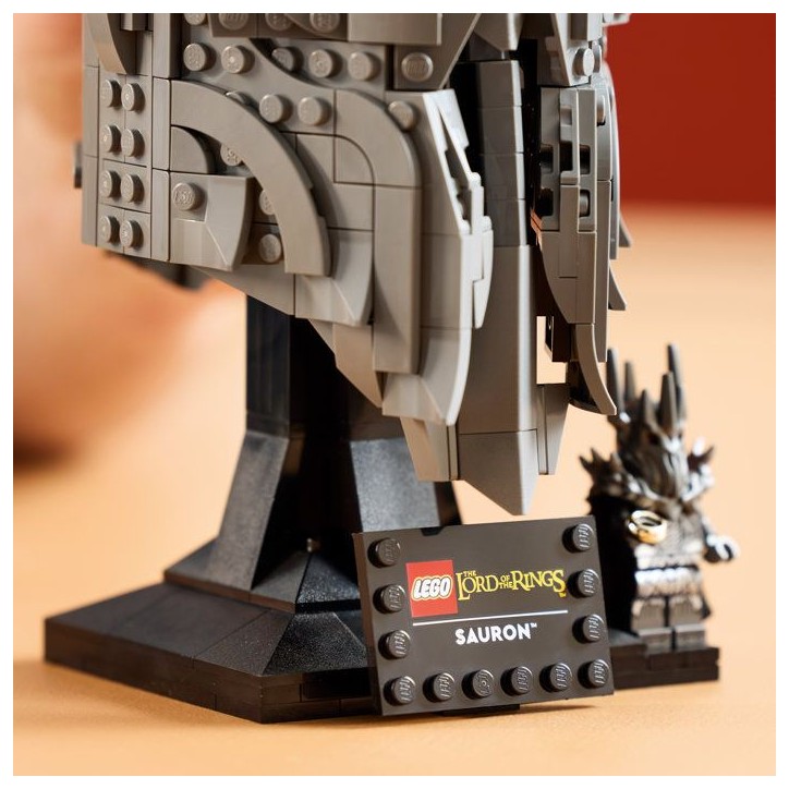 LEGO Icons 11373 Le Seigneur des Anneaux : le Casque de Sauron - Set pour Adulte - Cadeau LEGO Icons 11373 Le Seigneur des Anneaux : le Casque de Sauron - Set pour Adulte - Cadeau