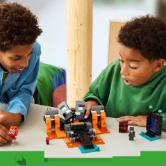 LEGO Minecraft 21590 La Bataille du Wither - Jouet de Construction pou