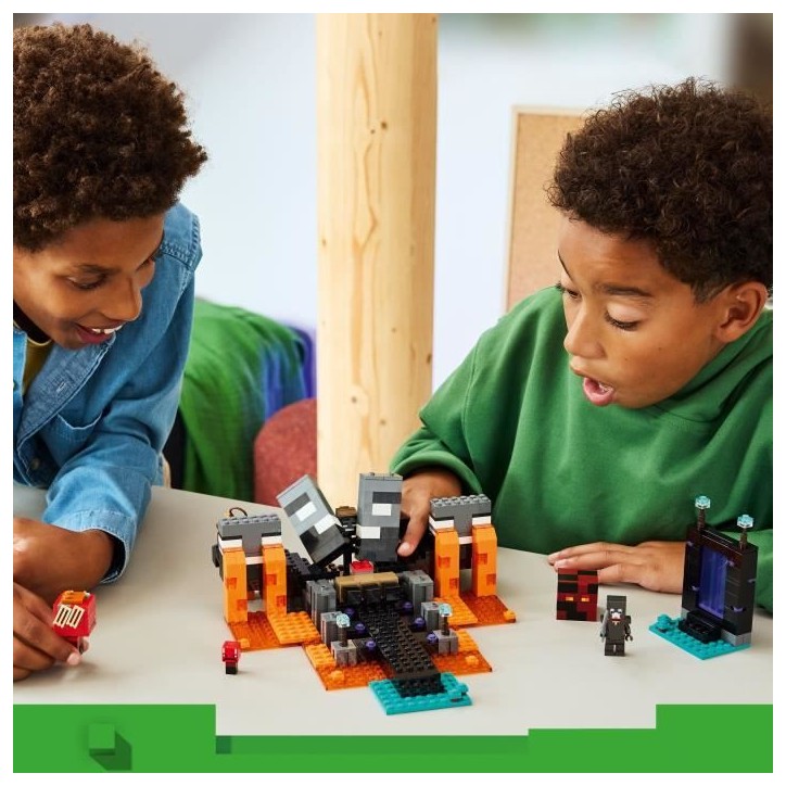LEGO Minecraft 21590 La Bataille du Wither - Jouet de Construction pour Gamer des 8 ans LEGO Minecraft 21590 La Bataille du Wither - Jouet de Construction pour Gamer des 8 ans