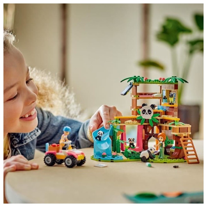 LEGO Friends 42648 Le Sanctuaire des Pandas - Jeu de Construction des 7 Ans