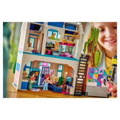 LEGO Friends 42687 La Maison de Famille de Liann - Jouet de Constructi