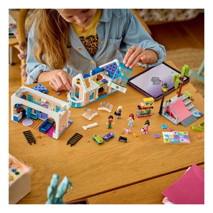 LEGO Friends 42687 La Maison de Famille de Liann - Jouet de Construction 7 ans - Cadeau LEGO Friends 42687 La Maison de Famille de Liann - Jouet de Construction 7 ans - Cadeau