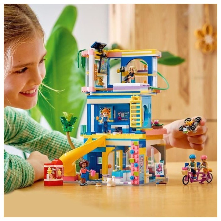 LEGO Friends 42689 Le Club-House de Heartlake City - Jeu de Construction 8 ans - Cadeau LEGO Friends 42689 Le Club-House de Heartlake City - Jeu de Construction 8 ans - Cadeau