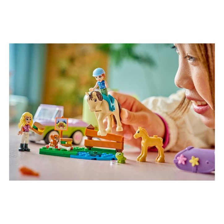 LEGO Friends 42695 La Remorque du Cheval et du Poulain - Jeu de Construction des 7 ans LEGO Friends 42695 La Remorque du Cheval et du Poulain - Jeu de Construction des 7 ans