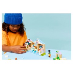 LEGO Friends 42696 La Clinique Vétérinaire - Jeu pour Fille ou Garç