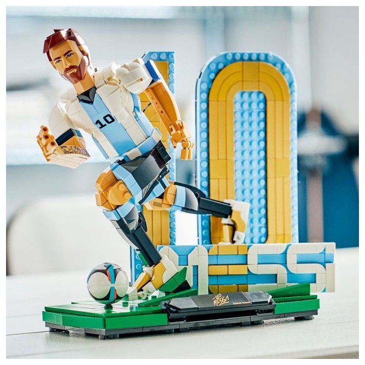 LEGO Editions 43015 Lionel Messi – Légende du Foot - Jeu 10 ans - Déco Chambre d'Enfant