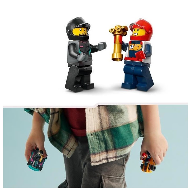 LEGO 60400 City Les Karts et les Pilotes de Course, Jouet avec 2 Karting, avec 2 Minifigurines de Pilotes de Voitures