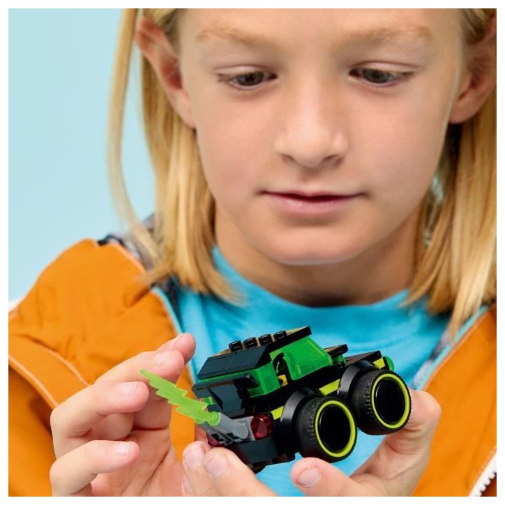 LEGO City 60484 Véhicules - La Voiture de Course de Jeu Vidéo - Jouet 5 ans - Idée Cadeau
