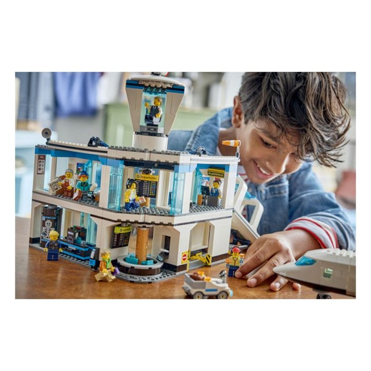 LEGO City 60502 L'Aéroport et l'Avion - Jeu de Construction pour Garçon ou Fille des 8 ans
