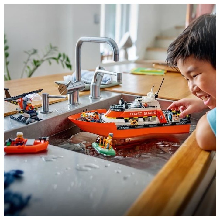 LEGO City 60504 Le Bateau de Sauvetage et l'Hélicoptere des Garde-Côtes - Jouet des 7 ans LEGO City 60504 Le Bateau de Sauvetage et l'Hélicoptere des Garde-Côtes - Jouet des 7 ans