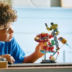 LEGO | Marvel 76343 Le Combat Légendaire entre Hulkbuster et Hulk - J