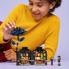 LEGO Mercredi 76784 Le Dahlia Noir - Jeu de Construction des 9 ans - F