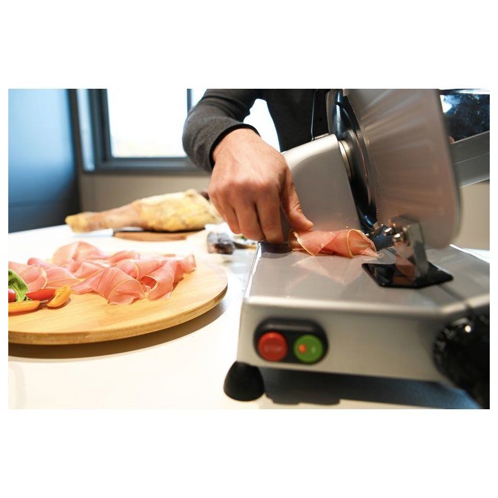 Trancheuse - LE PRATIQUE - PRO Italienne - 140 W - Disque 250 mm Trancheuse - LE PRATIQUE - PRO Italienne - 140 W - Disque 250 mm