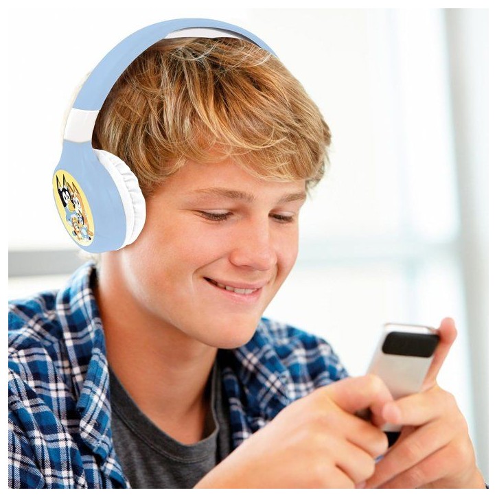 LEXIBOOK - Casque 2 en 1 Bluetooth et Filaire confortable et pliable avec limitation de son, design - Bluey LEXIBOOK - Casque 2 en 1 Bluetooth et Filaire confortable et pliable avec limitation de son, design - Bluey