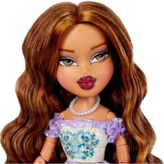 Bratz Goin' Out Poupée -Yasmin- 1 Poupée Mannequin a Collectionner -