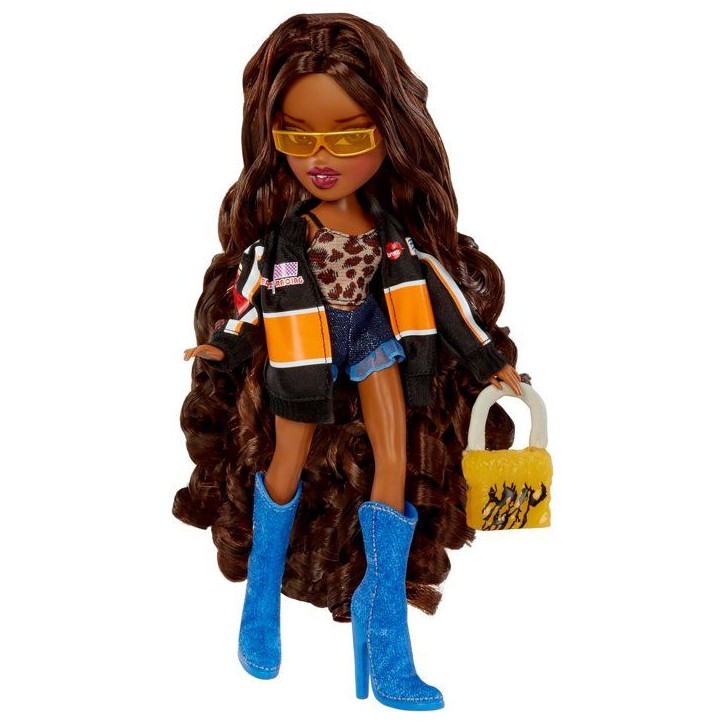 Bratz Goin' Out Poupée - Sasha - 1 Poupée Mannequin a Collectionner - Une Tenue, Un Sac a Main, Une Paire de Lunettes Soleil - Bratz Goin' Out Poupée - Sasha - 1 Poupée Mannequin a Collectionner - Une Tenue, Un Sac a Main, Une Paire de Lunettes Soleil -