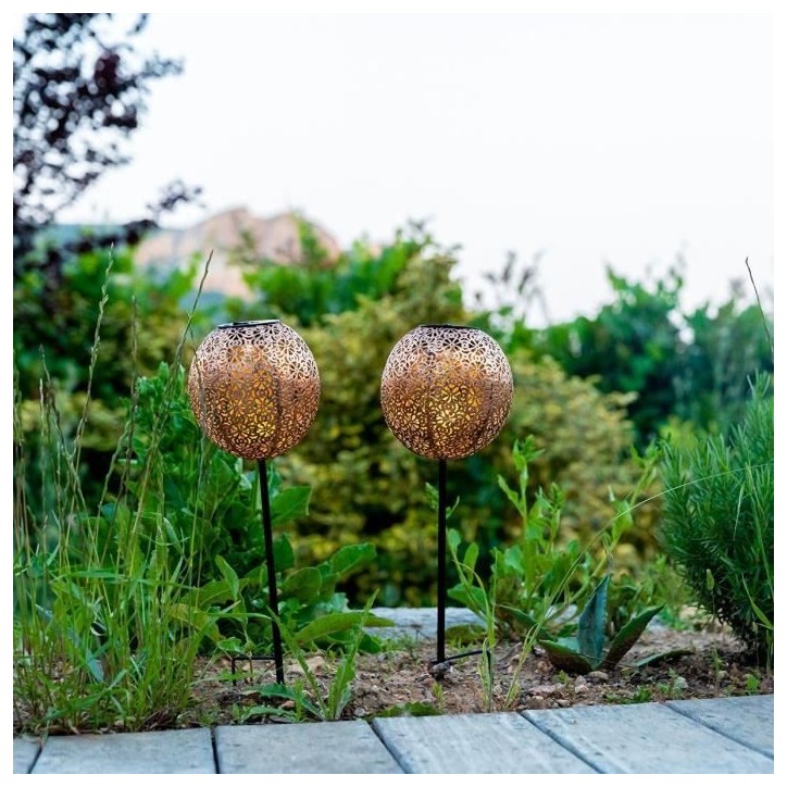 Lot de 2 balises solaires a planter - LUMISKY - AGADIR - H45 cm - Style oriental - LED blanc chaud Lot de 2 balises solaires a planter - LUMISKY - AGADIR - H45 cm - Style oriental - LED blanc chaud