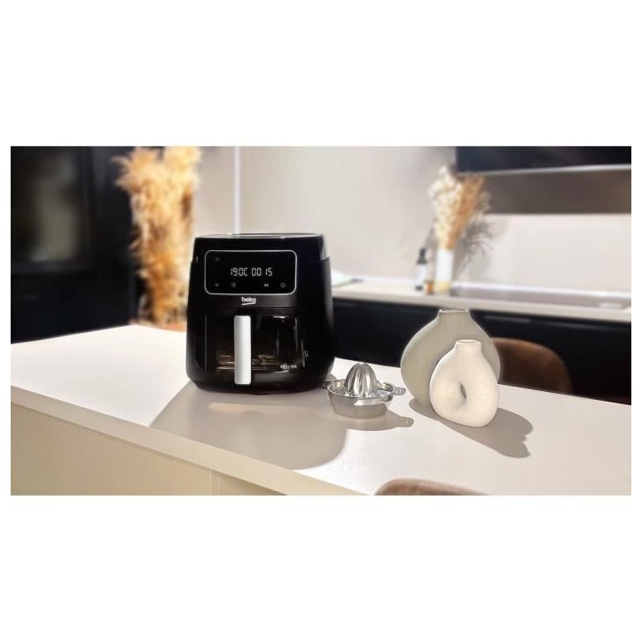 Friteuse multifonction a air chaud - BEKO - FRL3374B - 1900 W - 7,6 L pour 2 kg de frites - Ecran LCD tactile - Noir Friteuse multifonction a air chaud - BEKO - FRL3374B - 1900 W - 7,6 L pour 2 kg de frites - Ecran LCD tactile - Noir