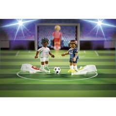 PLAYMOBIL 71120 Stade de football, My Life Sport & action, avec mécan