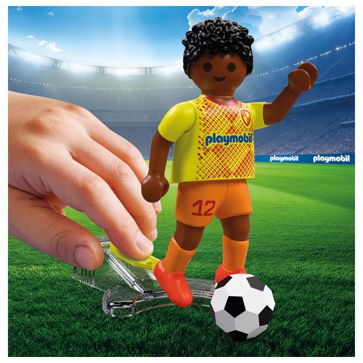 PLAYMOBIL 72058 Joueurs de football, My Life Football Sport & action, 8 pieces, des 4 ans